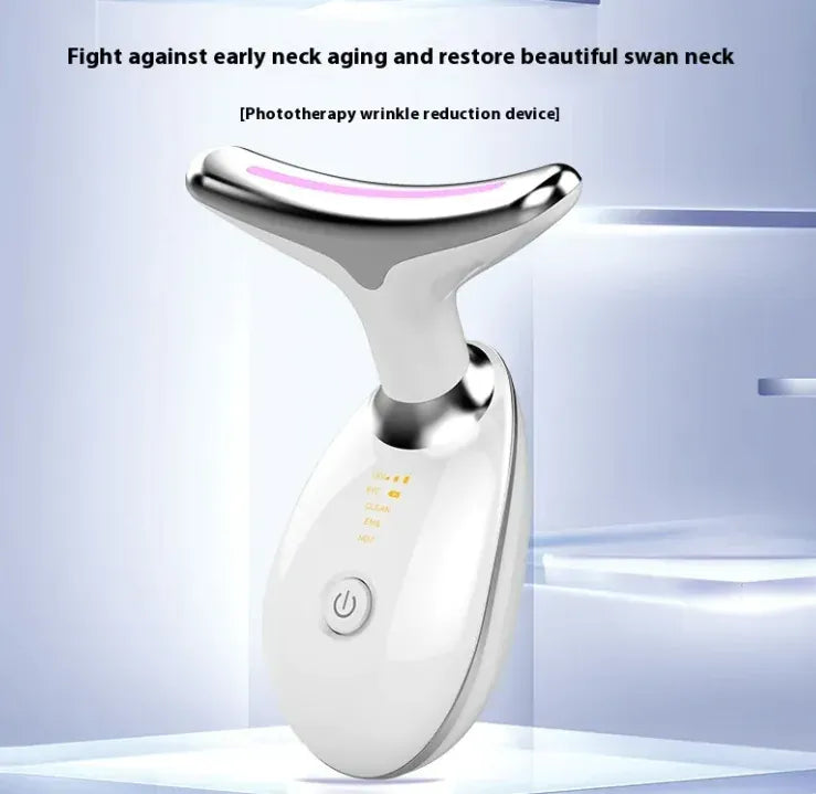 Neckalce device for phototherapy wrinkle reduction on a light blue background